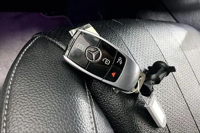 2018 Mercedes-Benz E-CLASS E 300 E 300