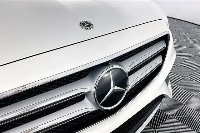 2018 Mercedes-Benz E-CLASS E 300 E 300