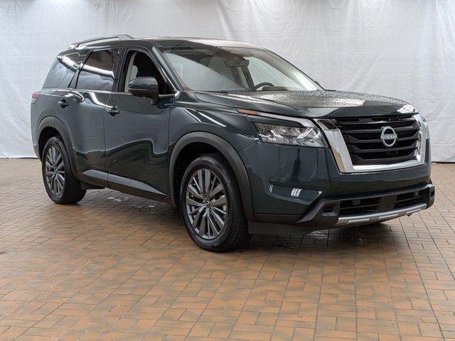 2025 Nissan Pathfinder SL 4WD for sale in Merrillville, IN