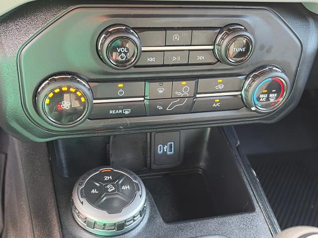 2021 Ford Bronco Base
