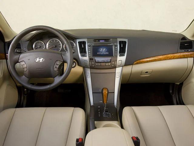 2010 Hyundai Sonata SE V6 2010 Hyundai Sonata SE V6