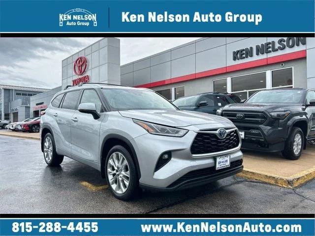 2022 Toyota Highlander Hybrid Limited for sale in Dixon, IL