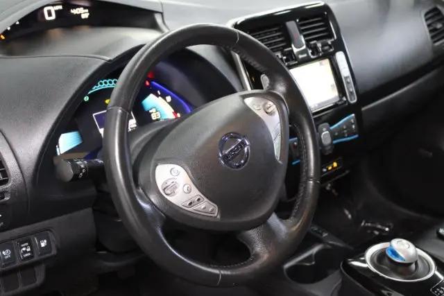 2015 Nissan LEAF SL