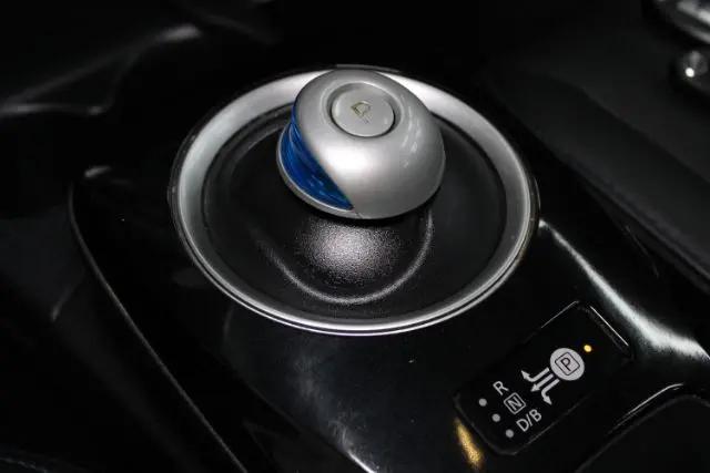 2015 Nissan LEAF SL