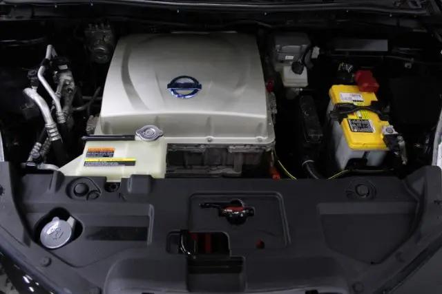 2015 Nissan LEAF SL