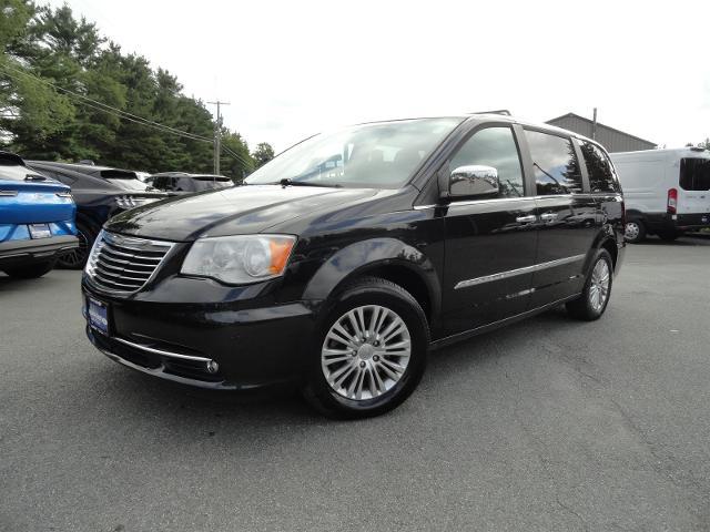 2016 Chrysler Town & Country Touring-L for sale in Millerton, NY
