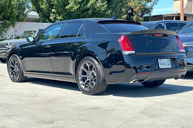 2019 Chrysler 300 300S