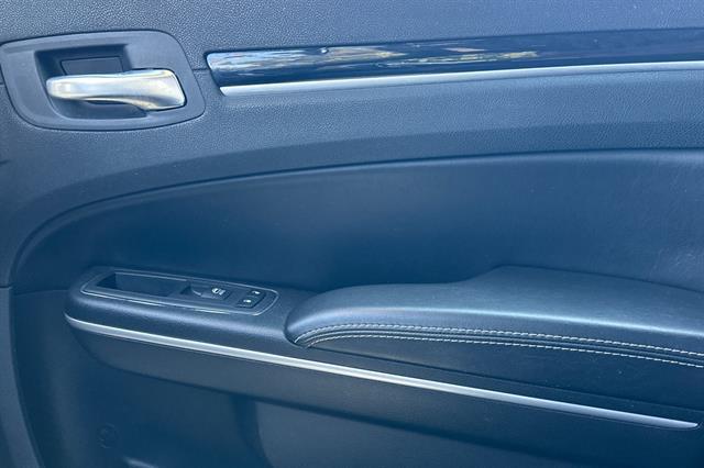 2019 Chrysler 300 300S