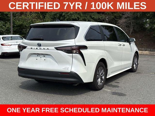 2024 Toyota Sienna XLE