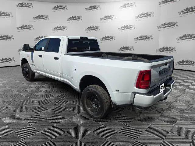 2026 Ram 3500 Big Horn Crew Cab 4x4 8 Box