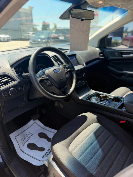 2020 Ford Edge SE