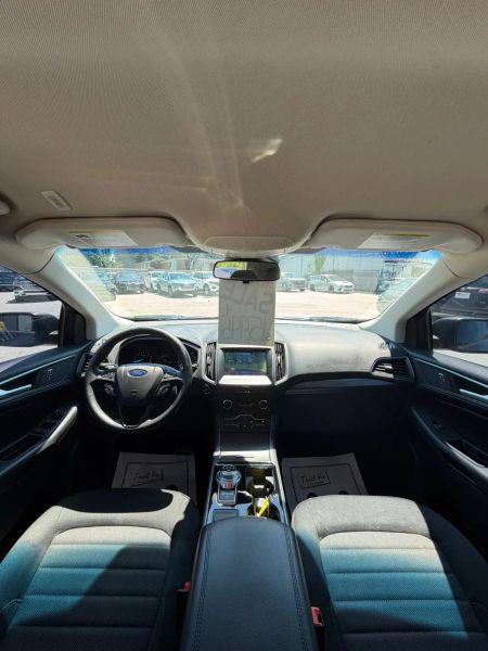 2020 Ford Edge SE