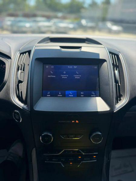 2020 Ford Edge SE