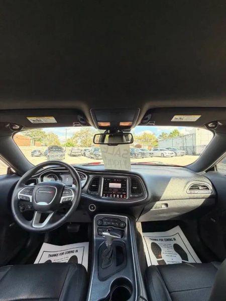 2015 Dodge Challenger SXT Plus