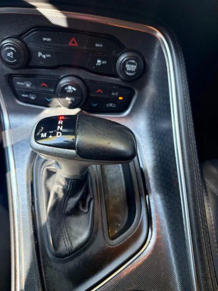 2016 Dodge Challenger SXT Plus
