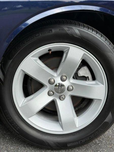 2013 Dodge Challenger SXT