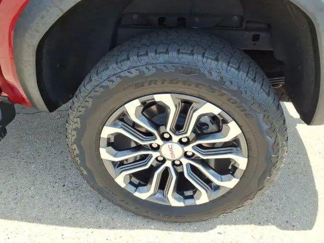 2024 GMC Canyon 4WD Denali