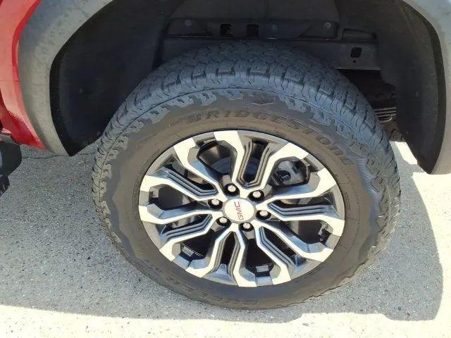 2024 GMC Canyon 4WD Denali