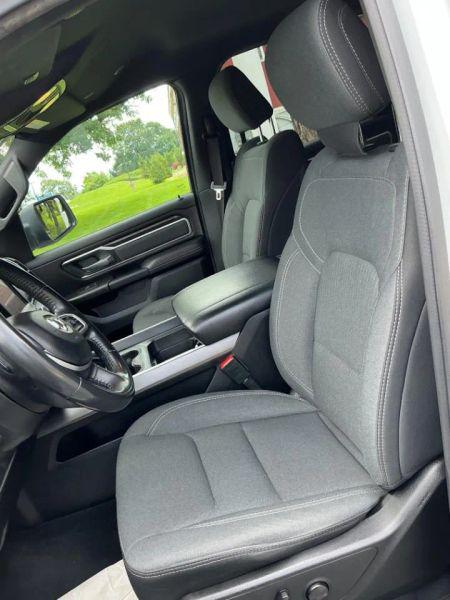 2022 Ram 1500 Big Horn Crew Cab 4x4 5'7" Box