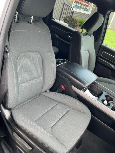 2022 Ram 1500 Big Horn Crew Cab 4x4 5'7" Box