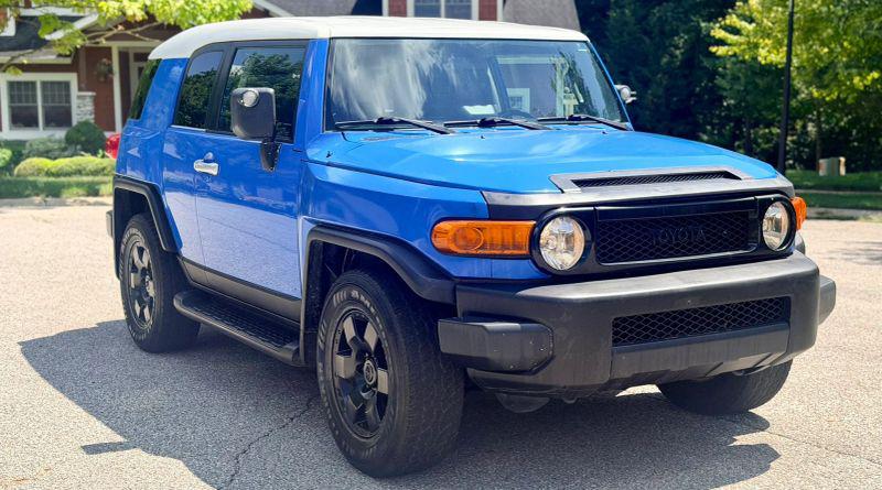 2007 Toyota FJ Cruiser Base for sale in Indianapolis, IN
