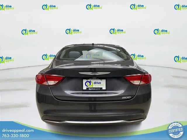 2016 Chrysler 200 Limited