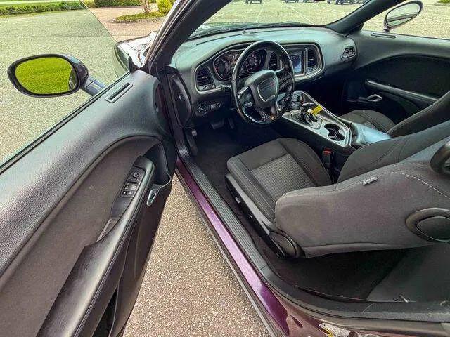 2020 Dodge Challenger SXT