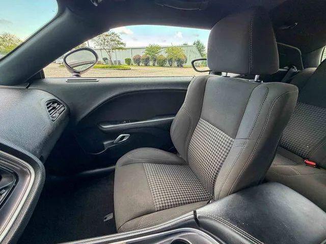 2020 Dodge Challenger SXT
