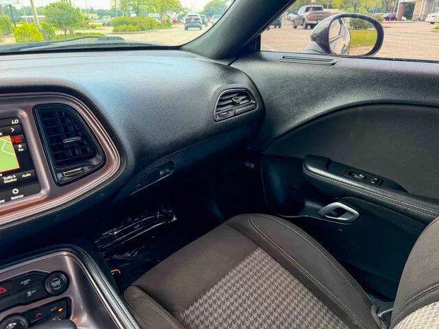 2023 Dodge Challenger SXT