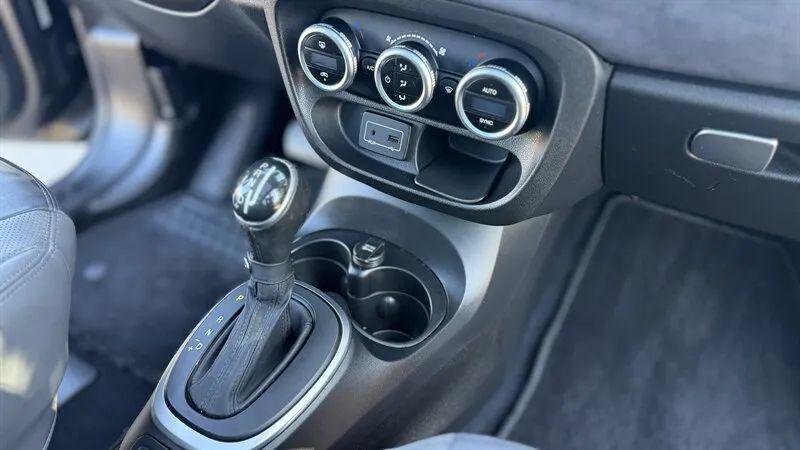 2017 Fiat 500L Trekking