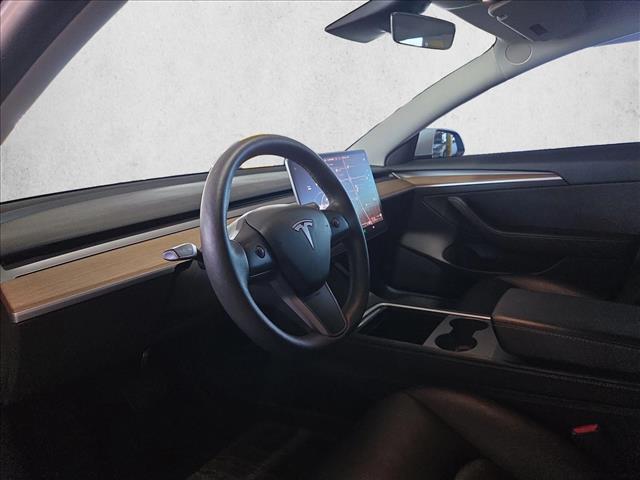 2021 Tesla Model 3 Standard Range Plus Rear-Wheel Drive
