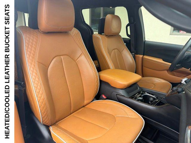 2022 Chrysler Pacifica Pinnacle AWD
