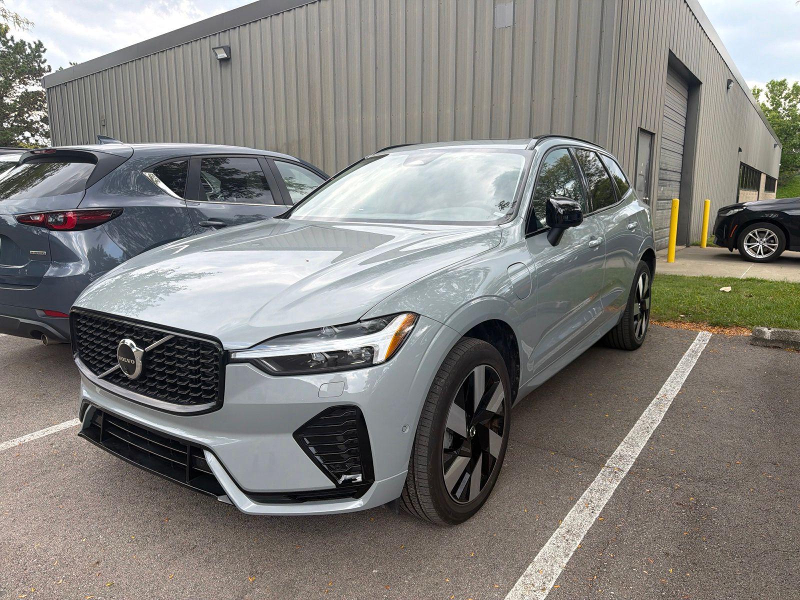 /2024 Volvo XC60-RECHARGE PLUG-IN HYBRID