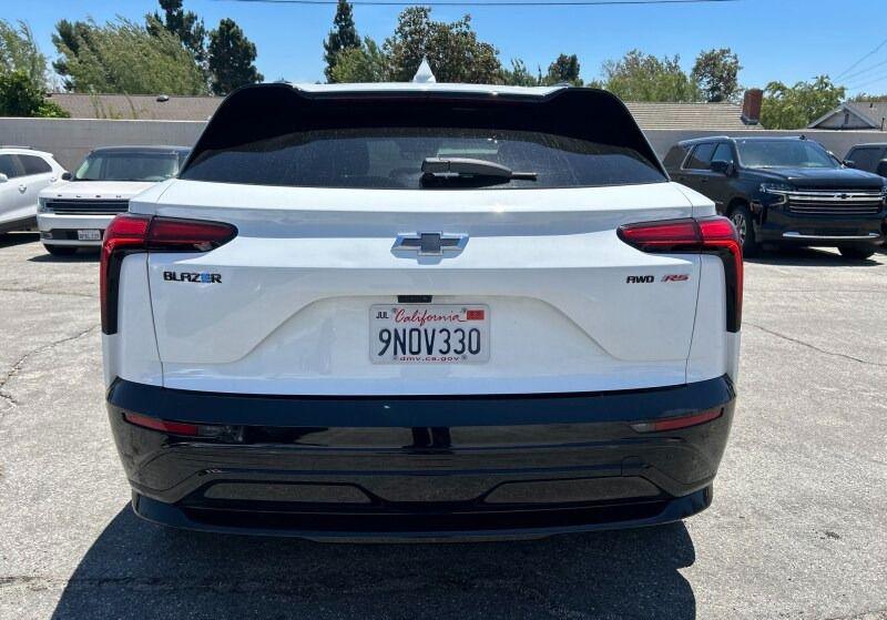 Used 2024 Chevrolet Blazer EV RS with VIN 3GNKDCRJ8RS242865 for sale in Henderson, NV