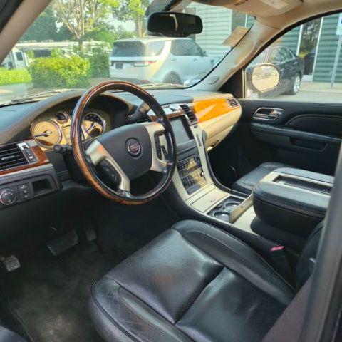 2012 Cadillac Escalade Platinum Edition