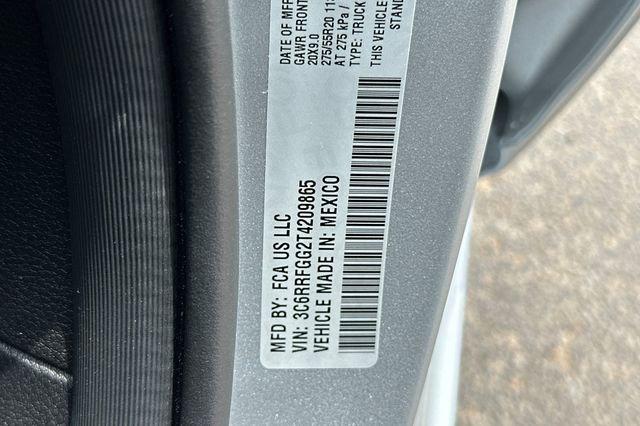 2026 Ram 1500 Express Crew Cab 4x4 57 Box