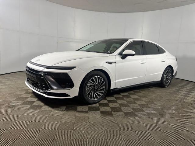 2026 Hyundai Sonata Hybrid Limited for sale in COLUMBUS, IN