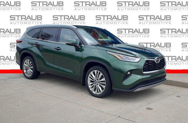 2023 Toyota Highlander Platinum for sale in TRIADELPHIA, WV