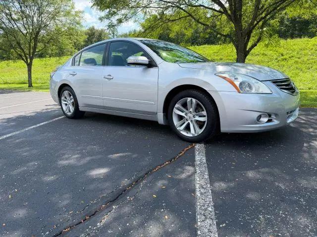 2012 Nissan Altima 3.5 SR for sale in Louisville, KY