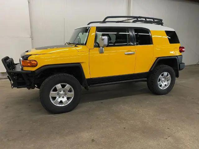 2007 Toyota FJ Cruiser Base for sale in La Crosse, WI