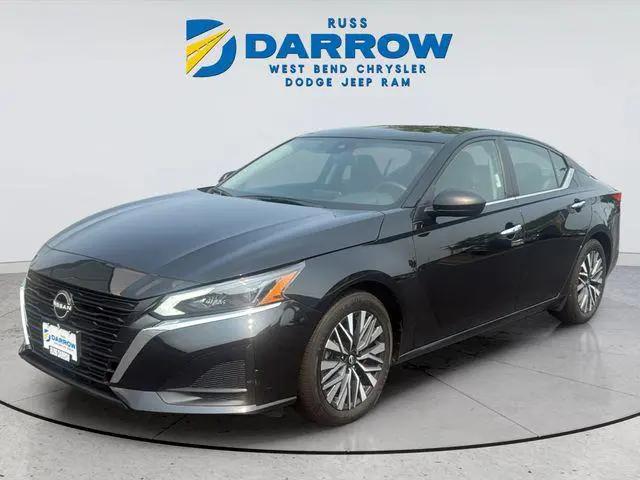2024 Nissan Altima SV FWD for sale in West Bend, WI