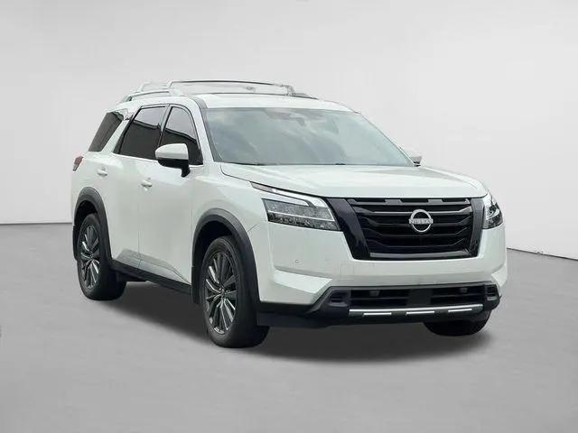 2024 Nissan Pathfinder SL 4WD for sale in Kalamazoo, MI