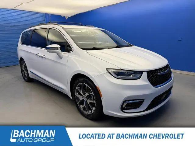2022 Chrysler Pacifica Limited for sale in Louisville, KY