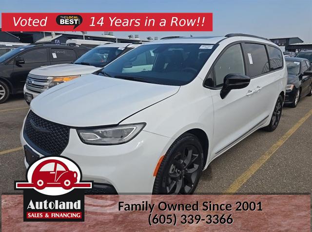2025 Chrysler Pacifica Limited for sale in Sioux Falls, SD