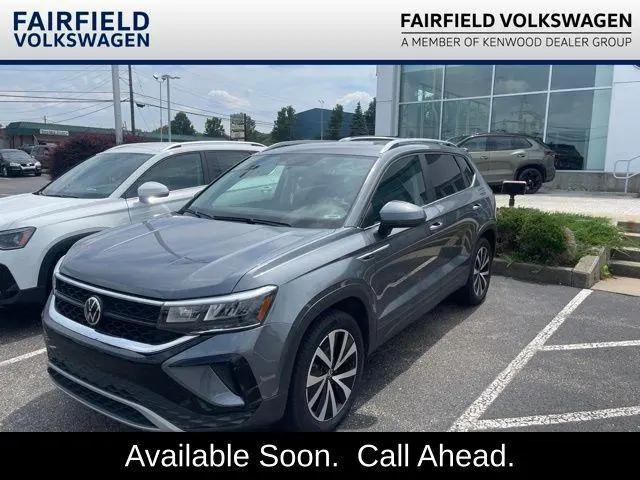 2022 Volkswagen Taos 1.5T SE for sale in Cincinnati, OH