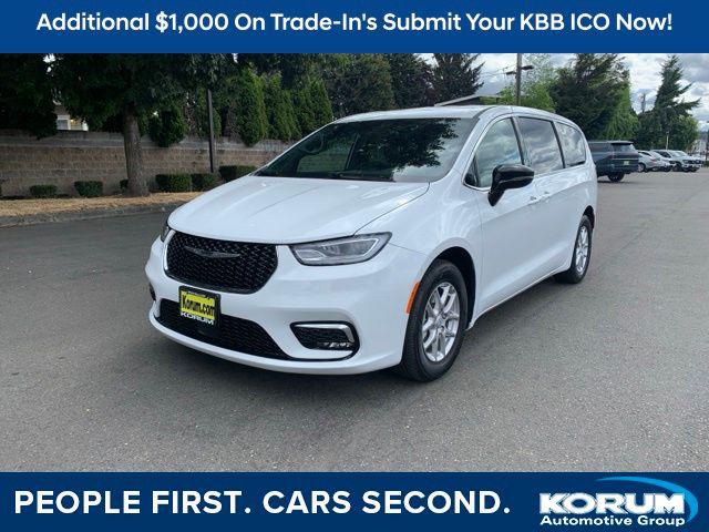 2025 Chrysler Pacifica Select for sale in Puyallup, WA