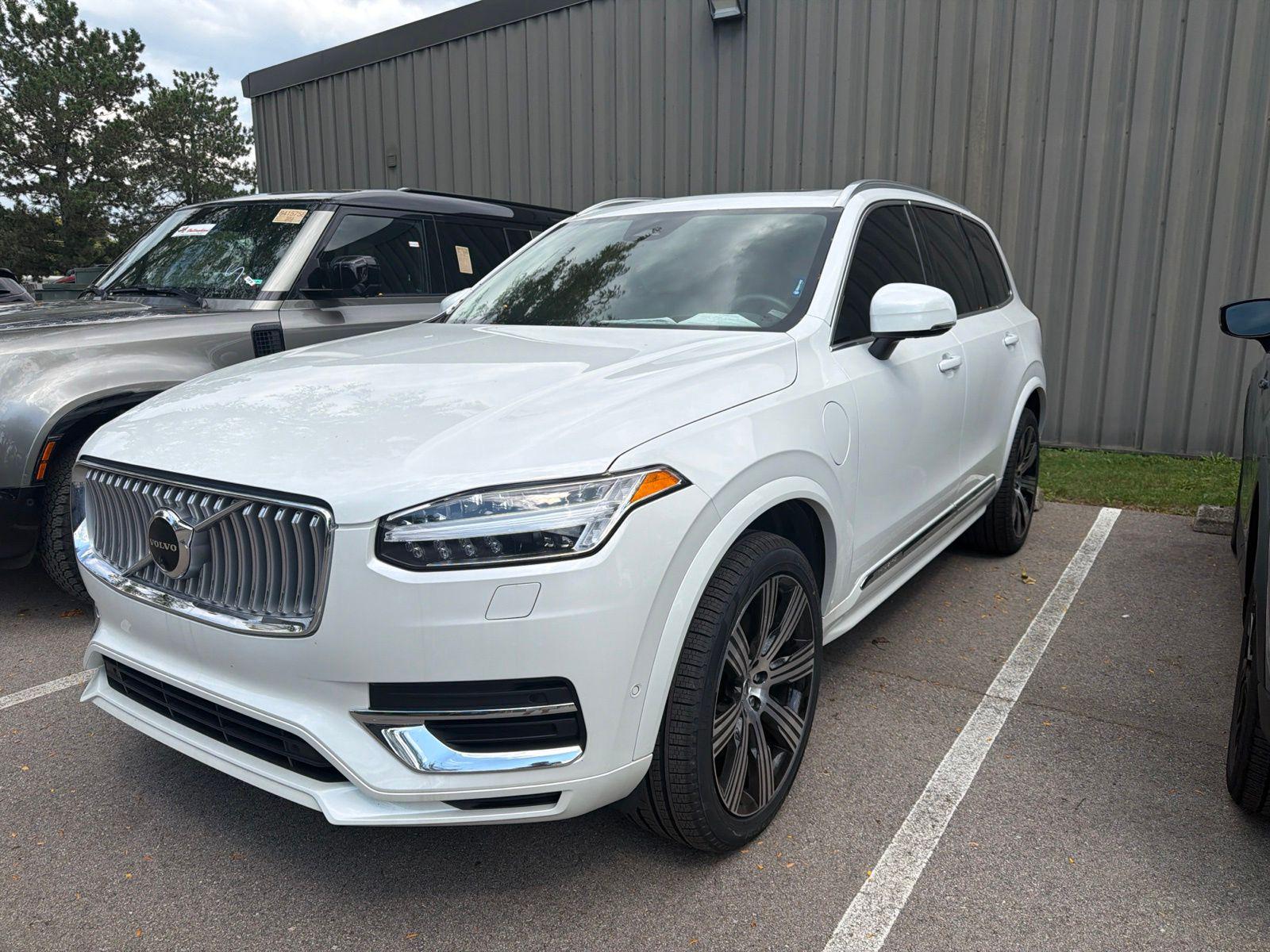 /2024 Volvo XC90-RECHARGE PLUG-IN HYBRID