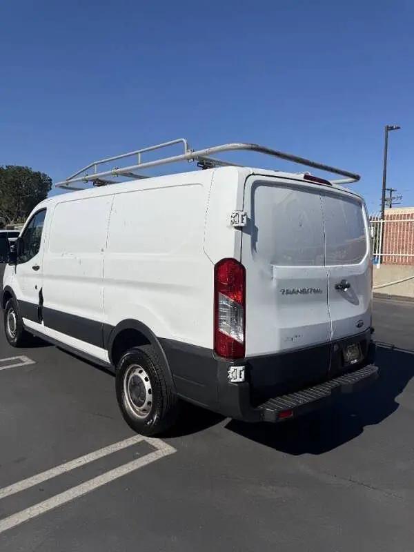 2018 Ford Transit T-250