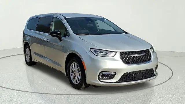 2024 Chrysler Pacifica Touring L for sale in Irving, TX