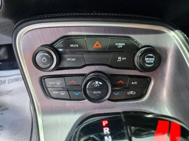 2018 Dodge Challenger SXT